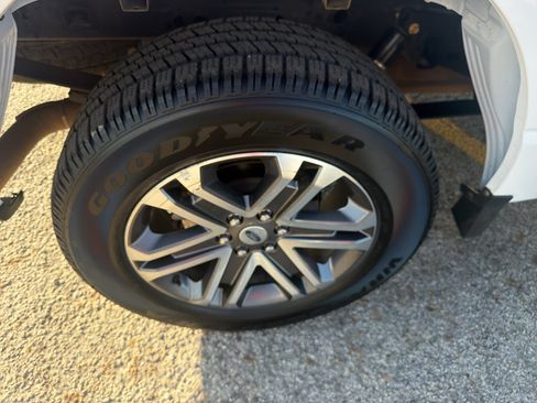 Used 2022 Ford F150 XL w/ STX Appearance Package RWD image 19