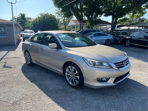 Used 2013 Honda Accord Sport image 3