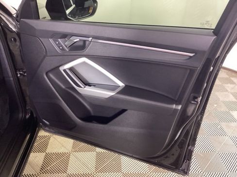 Used 2021 Audi Q3 2.0T Premium Plus w/ Premium Plus Package image 18