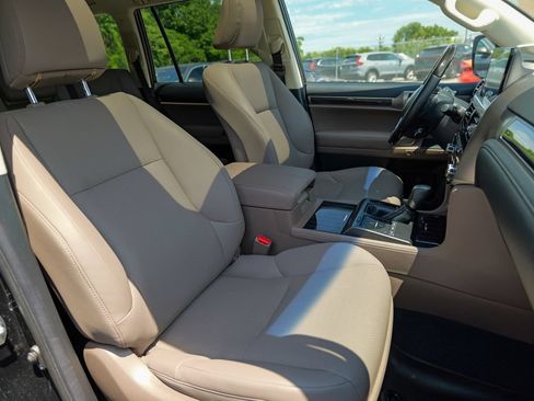 Used 2023 Lexus GX 460 Premium w/ Premium Package AWD/4WD image 38