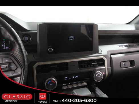 Certified 2025 Toyota Tacoma SR AWD/4WD image 9