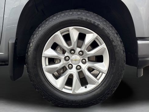 Used 2021 Chevrolet Silverado 1500 Custom AWD/4WD image 10