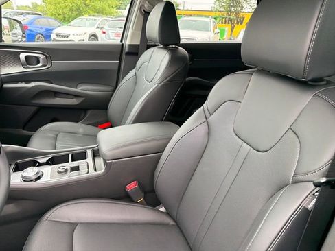 New 2026 Kia Sorento EX FWD image 16