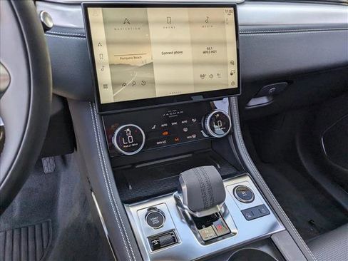 New 2025 Jaguar F-PACE R-Dynamic S image 9