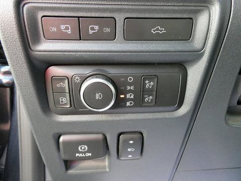 Certified 2022 Ford F150 Platinum w/ Equipment Group 701A High image 27