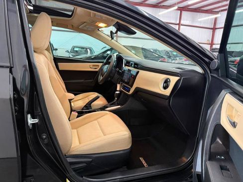 Used 2019 Toyota Corolla LE w/ LE Premium Package w/Moonroof FWD image 21