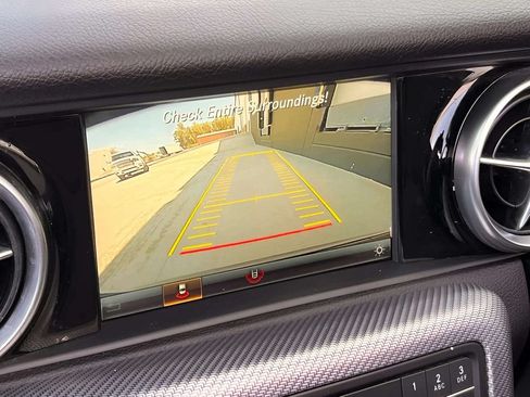 Used 2019 Mercedes-Benz SLC 300 image 23