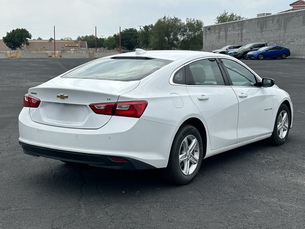 Used 2024 Chevrolet Malibu LT FWD image 3