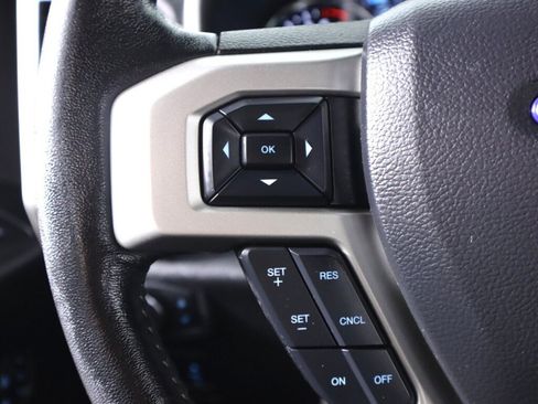 Used 2018 Ford F150 Lariat w/ Heavy-Duty Payload Package AWD/4WD image 14