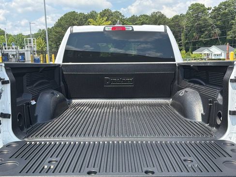 Certified 2024 RAM 1500 Laramie RWD image 18
