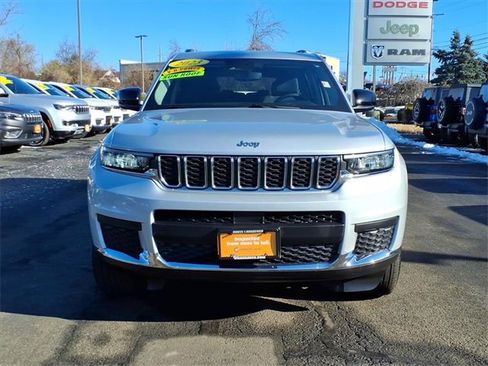 Certified 2023 Jeep Grand Cherokee L Laredo image 8