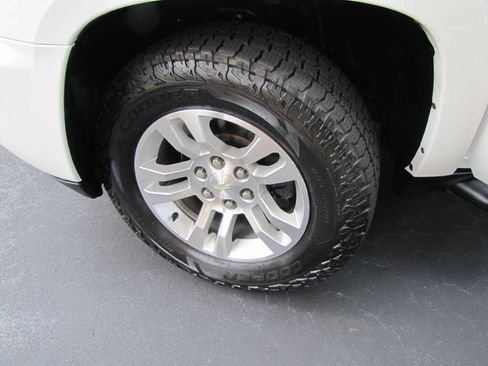 Used 2012 Chevrolet Suburban LT w/ Suspension Package, Off-Road AWD/4WD image 36