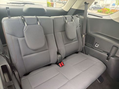 Certified 2026 Ford Explorer Active RWD image 27