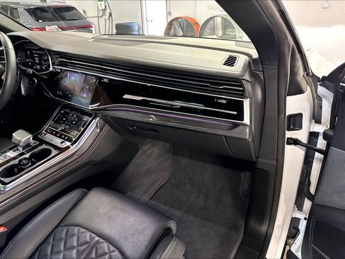 Used 2023 Audi SQ8 Prestige w/ Prestige Package AWD/4WD image 17