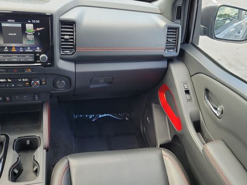 Used 2023 Nissan Frontier PRO-4X w/ Pro-4X Premium Package AWD/4WD image 16