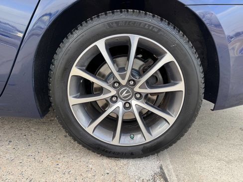 Used 2017 Acura TLX V6 SH-AWD w/ Technology Pkg image 9