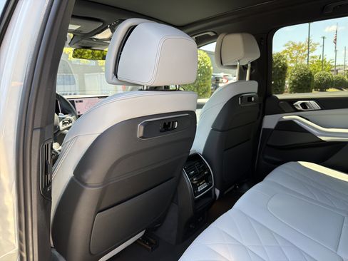 Used 2026 BMW X5 M60i w/ Climate Comfort Package AWD/4WD image 44