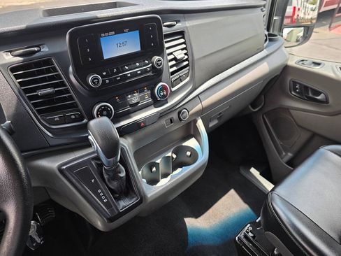 Used 2021 Ford Transit 250 Medium Roof RWD image 19