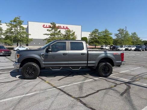 Used 2019 Ford F250 XL w/ STX Appearance Package AWD/4WD image 5