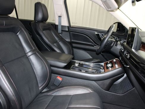 Used 2024 Lincoln Aviator Reserve w/ Equipment Group 201A RWD image 34