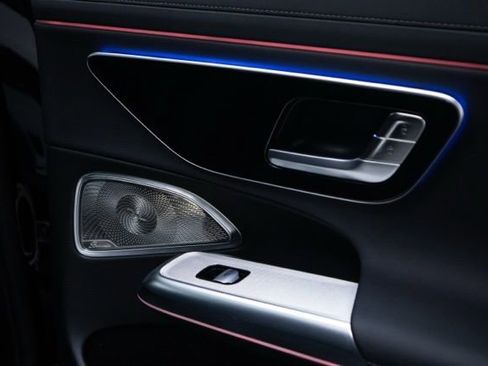 Used 2025 Mercedes-Benz E 450 4MATIC All-Terrain Wagon image 26