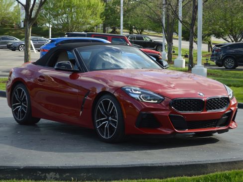 Used 2022 BMW Z4 sDrive30i w/ Premium Package image 13