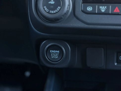 Used 2025 Ford Maverick Lariat w/ Black Appearance Package image 33