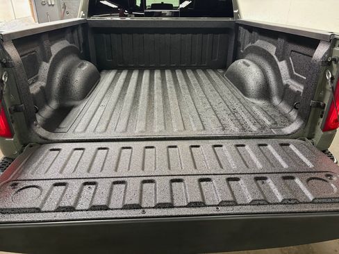 Used 2026 RAM 1500 Laramie AWD/4WD image 10
