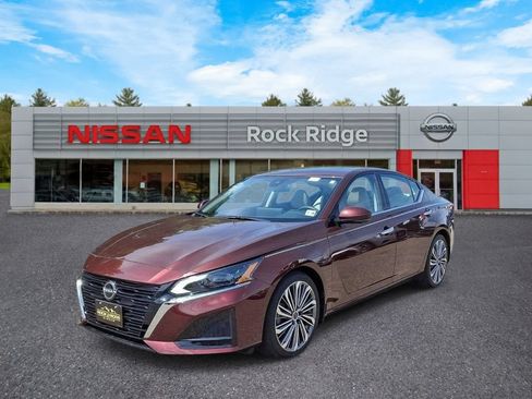 Certified 2023 Nissan Altima 2.5 SL FWD image 4