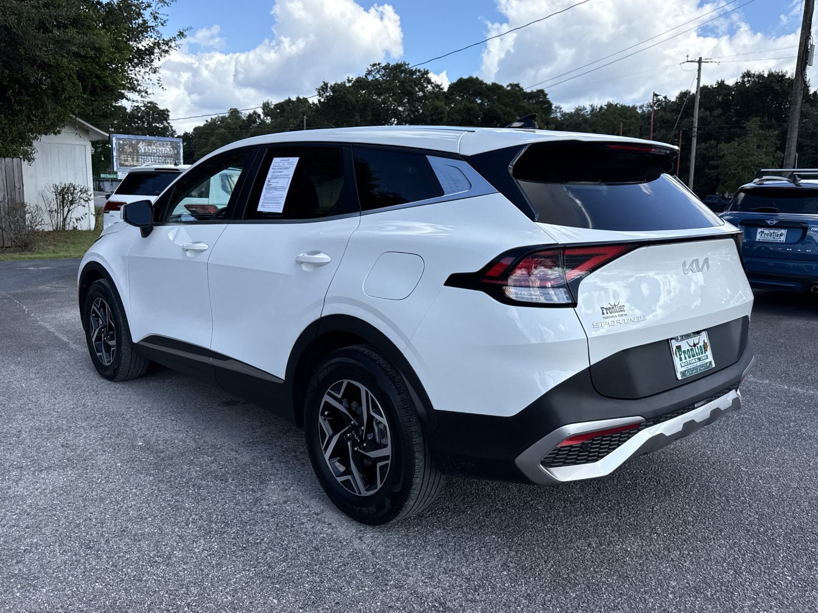 Used 2023 Kia Sportage LX FWD image 4