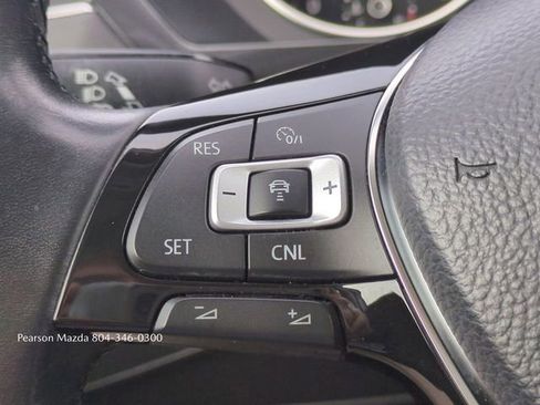 Used 2018 Volkswagen Tiguan SEL image 26