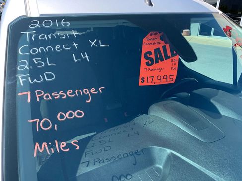 Used 2016 Ford Transit Connect XL image 3