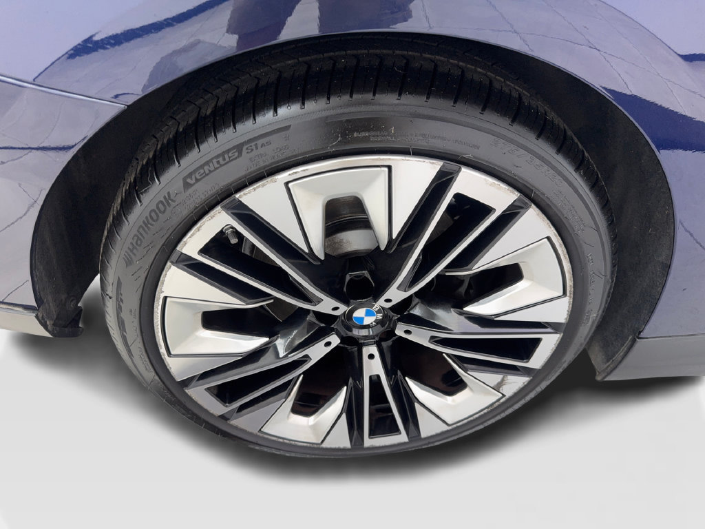 Used 2024 BMW 530i w/ Executive Package RWD image 85