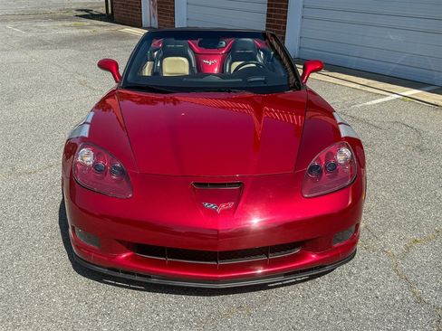 Used 2010 Chevrolet Corvette Grand Sport w/ Preferred Equipment Group RWD image 11