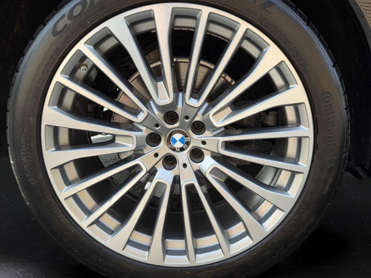 Used 2021 BMW X7 xDrive40i w/ Executive Package 2 AWD/4WD image 50
