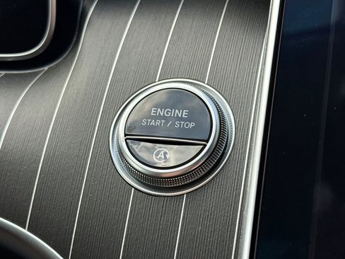 Used 2023 Mercedes-Benz C 300 Sedan image 21