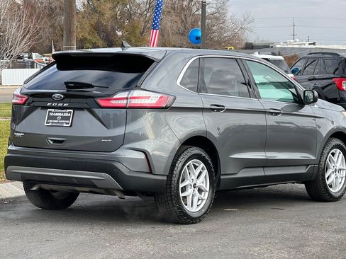 Used 2023 Ford Edge SEL image 4