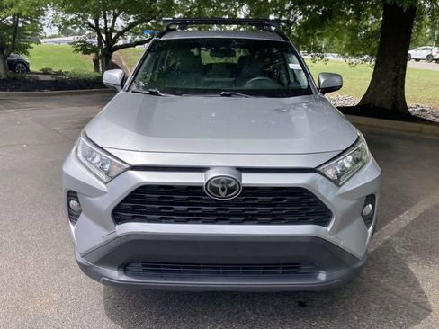 Used 2020 Toyota RAV4 XLE Premium FWD image 6