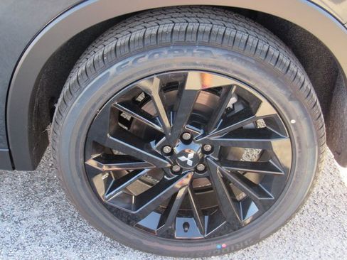 New 2025 Mitsubishi Outlander SEL Black Edition image 7