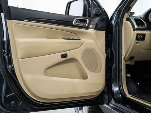 Used 2014 Jeep Grand Cherokee Limited image 44