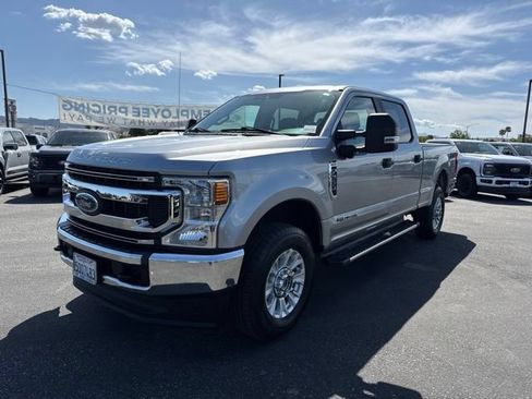 Certified 2020 Ford F250 XL w/ STX Appearance Package AWD/4WD image 2