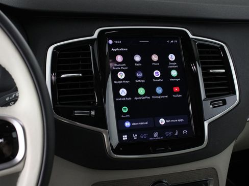 Certified 2023 Volvo XC90 T8 Plus w/ Protection Package Premier image 9