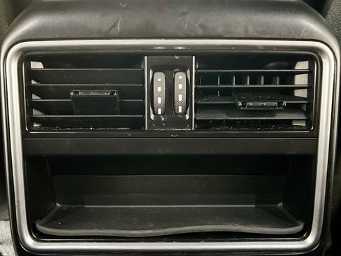Used 2019 Porsche Cayenne AWD/4WD image 20