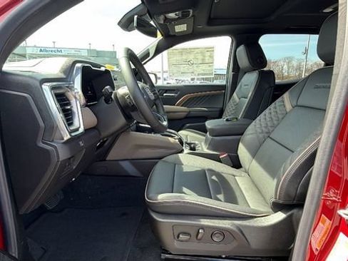 New 2026 GMC Canyon Denali AWD/4WD image 17