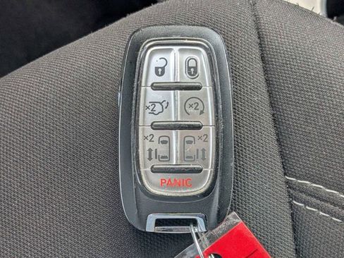 Used 2023 Chrysler Voyager LX FWD image 34