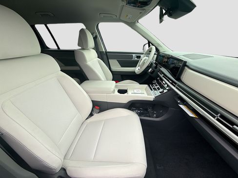 New 2026 Hyundai Santa Fe SE image 20