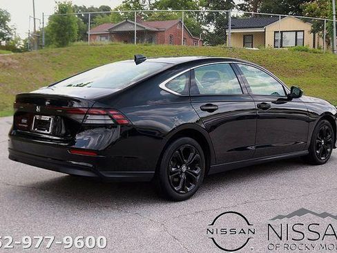 Used 2024 Honda Accord EX image 7