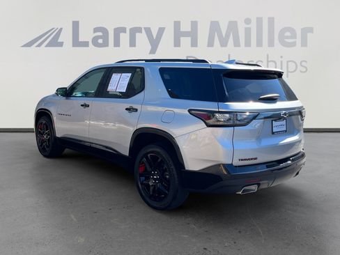 Used 2021 Chevrolet Traverse Premier w/ Redline Edition AWD/4WD image 3