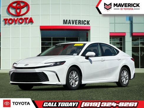 Used 2025 Toyota Camry LE FWD image 1