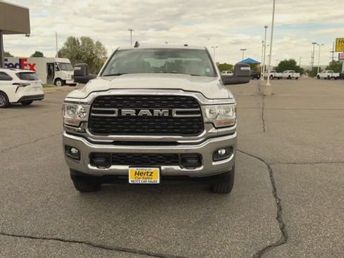 Used 2024 RAM 2500 Big Horn AWD/4WD image 3